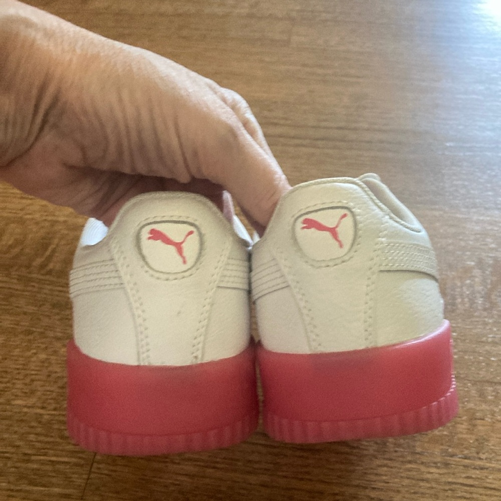 Puma White and Pink Sneakers LIKE NEW! - Picture 5 of 10